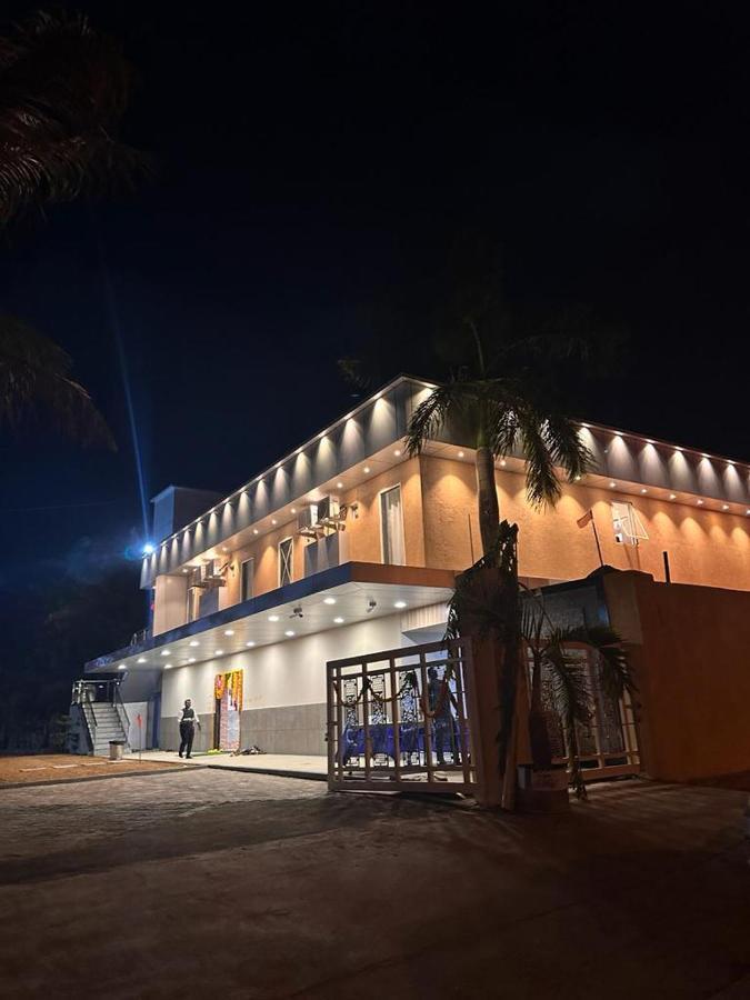 Jp Garden & Lawn Hotel Sasupada ภายนอก รูปภาพ